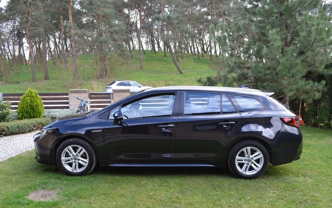 Toyota Corolla cena 74899 przebieg: 167650, rok produkcji 2019 z Sulęcin małe 46